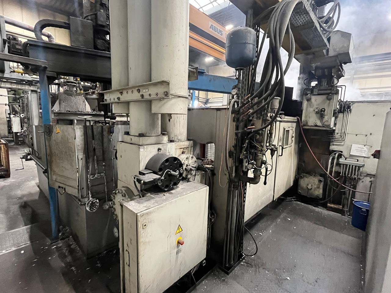 Müller Weingarten GDK 2000/130 Opticast soğuk kamara basınçlı döküm makinesi KK1670, kullanılmış