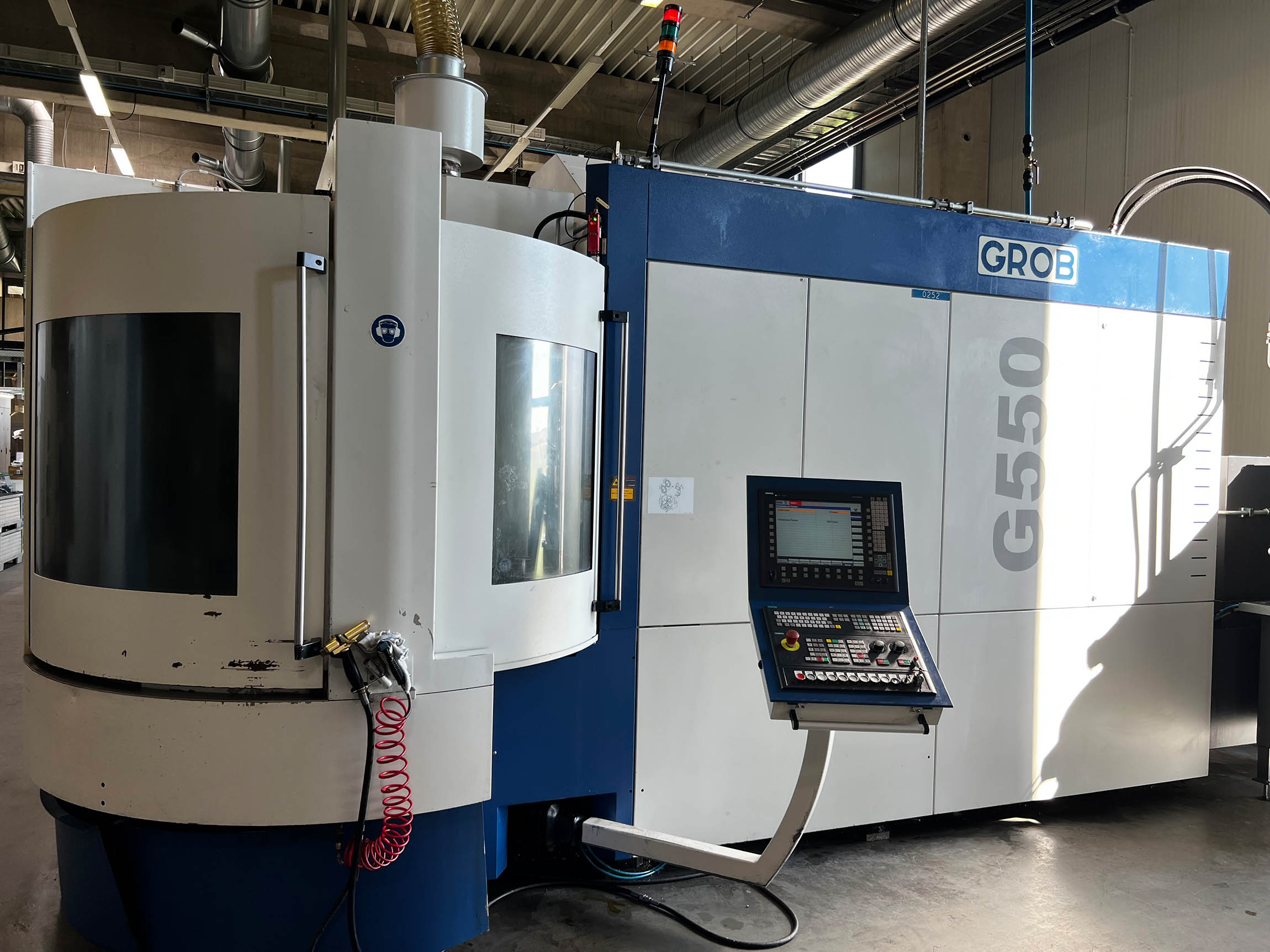 Grob G550 AB 14 K 5 eksenli evrensel işleme merkezi BA2357, ikinci el