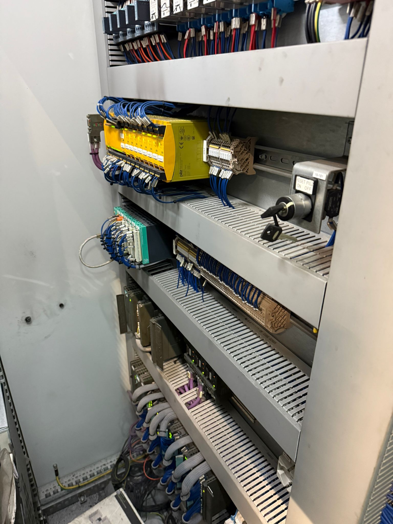 Italpresse IP 2500 SC soğuk kamaralı basınçlı döküm makinesi KK1679, kullanılmış Italpresse IP 2500 SC soğuk kamaralı basınçlı döküm makinesi KK1679, kullanılmış