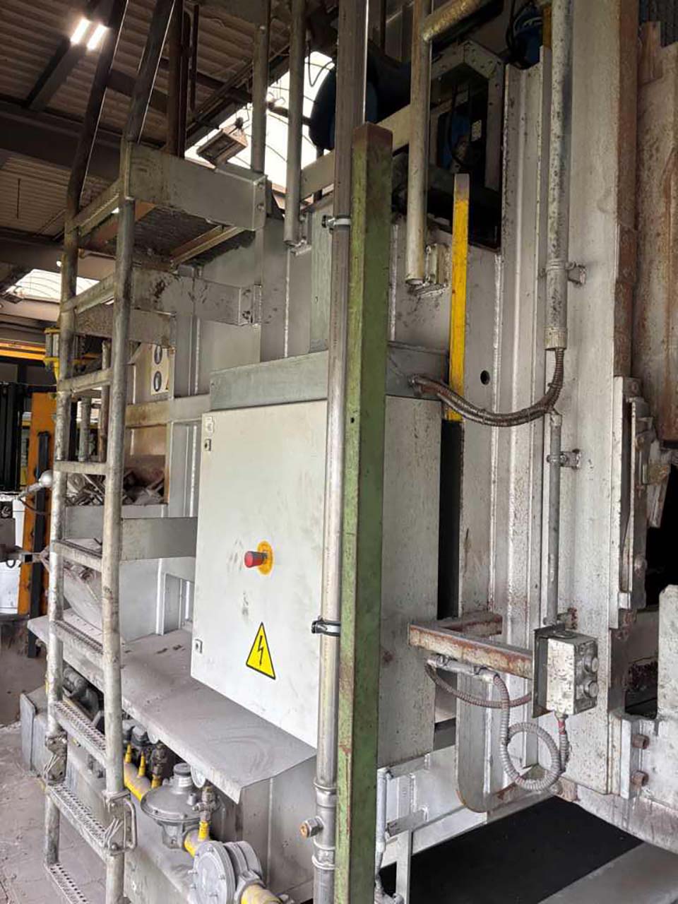 StrikoWestofen MH II-T 3000/2000 G-eg Plus+ eritme ve bekletme fırını O1843, kullanılmış StrikoWestofen MH II-T 3000/2000 G-eg Plus+ eritme ve bekletme fırını O1843, kullanılmış