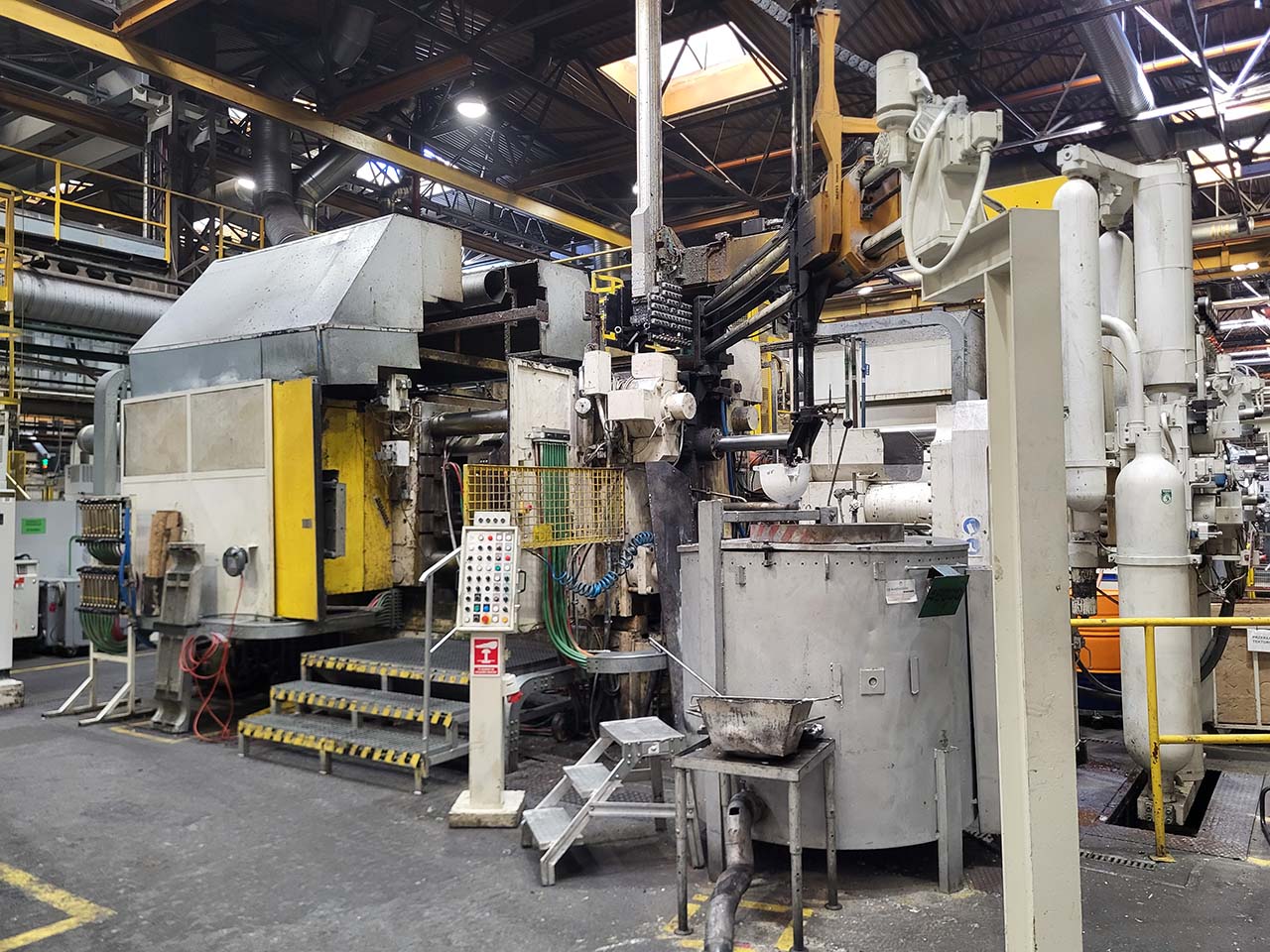 Italpresse IP 1100 SC soğuk kamara döküm makinesi KK1682, kullanılmış